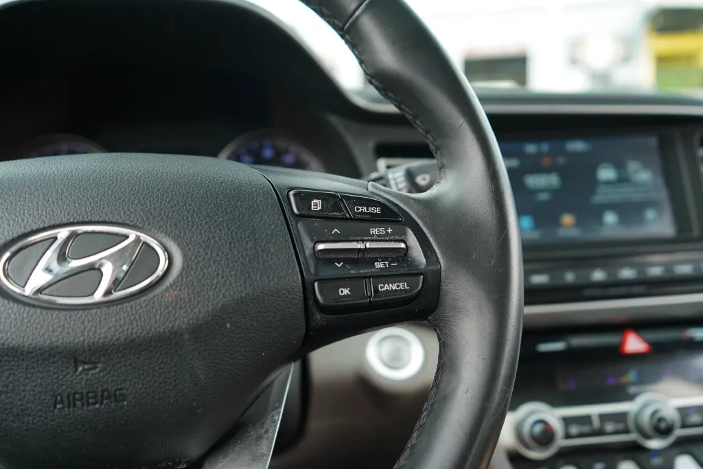Hyundai Elantra photo 28