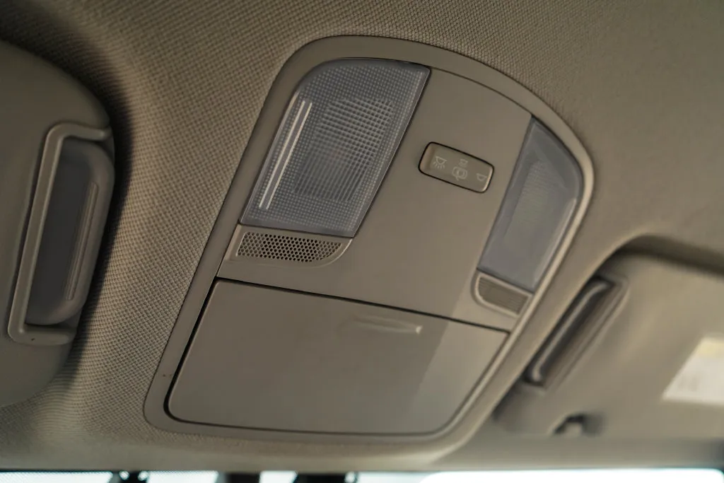 Hyundai Elantra photo 12