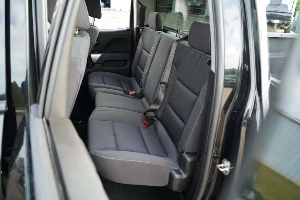 Chevrolet Silverado photo 9