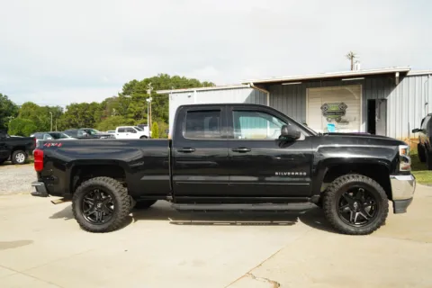 Another view of 2018 Chevrolet Silverado 1500 LT for sale in Moore, SC at TLC Motors