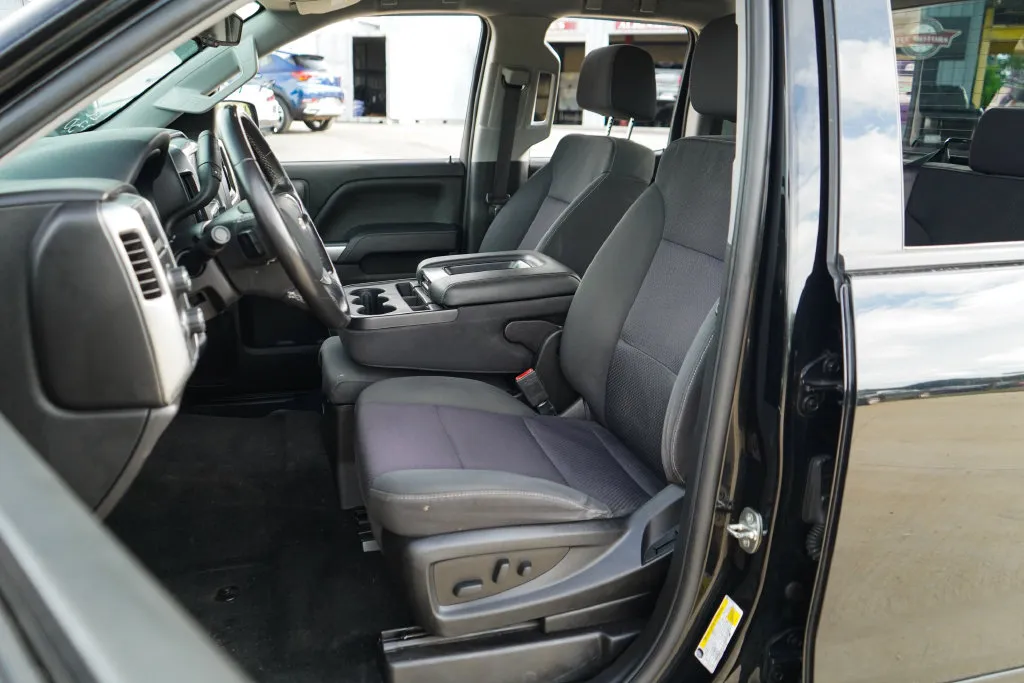 Chevrolet Silverado photo 7