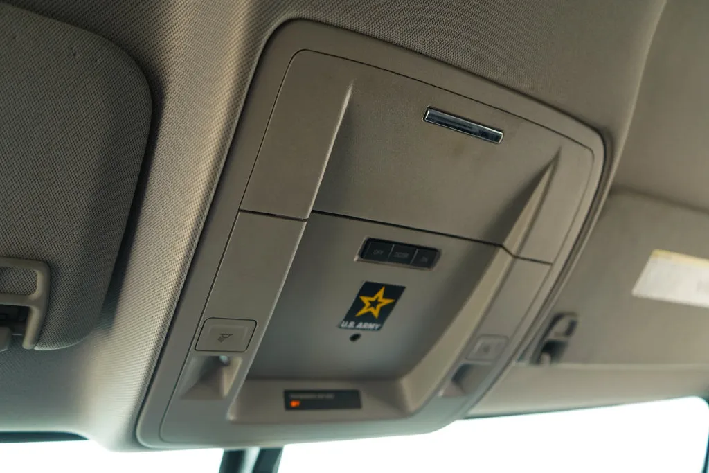 Chevrolet Silverado photo 12