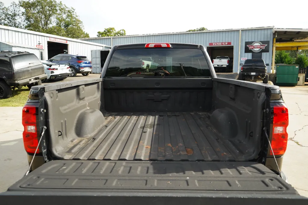 Chevrolet Silverado photo 15