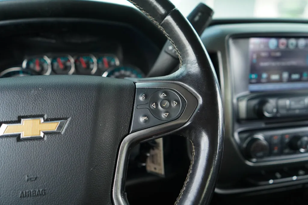 Chevrolet Silverado photo 27