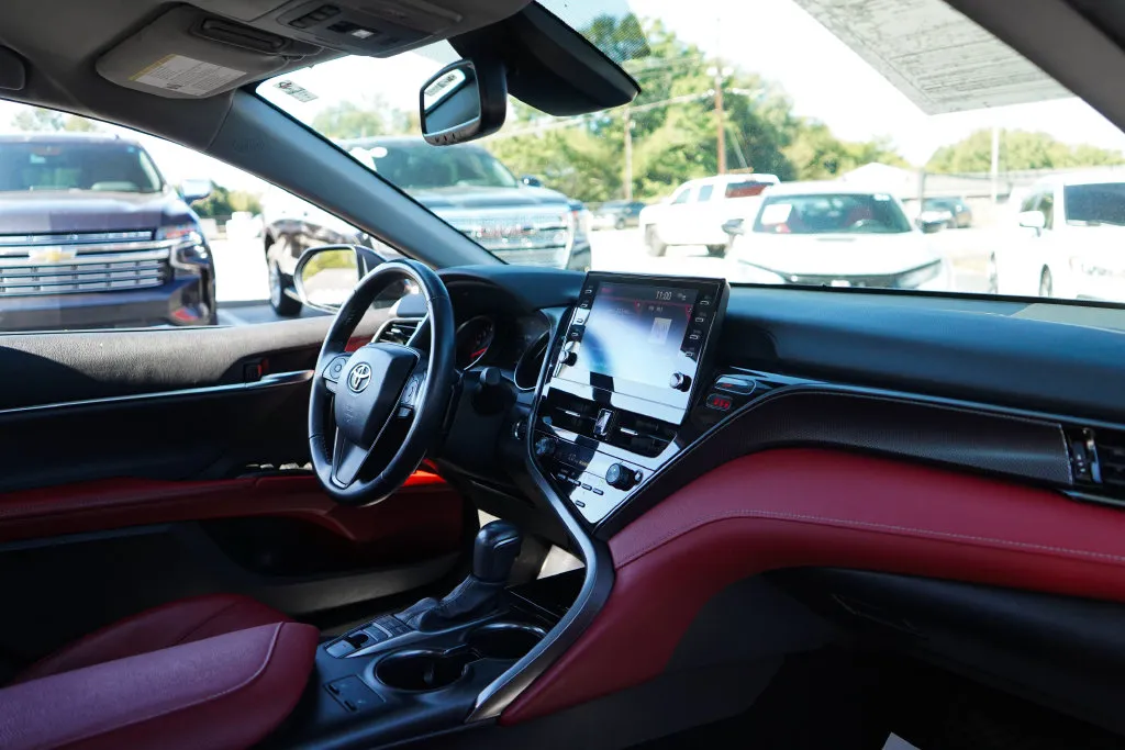Toyota Camry photo 13