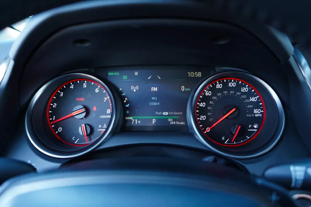 Toyota Camry photo 25