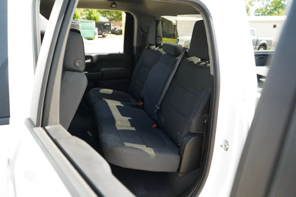 Chevrolet Silverado photo 9
