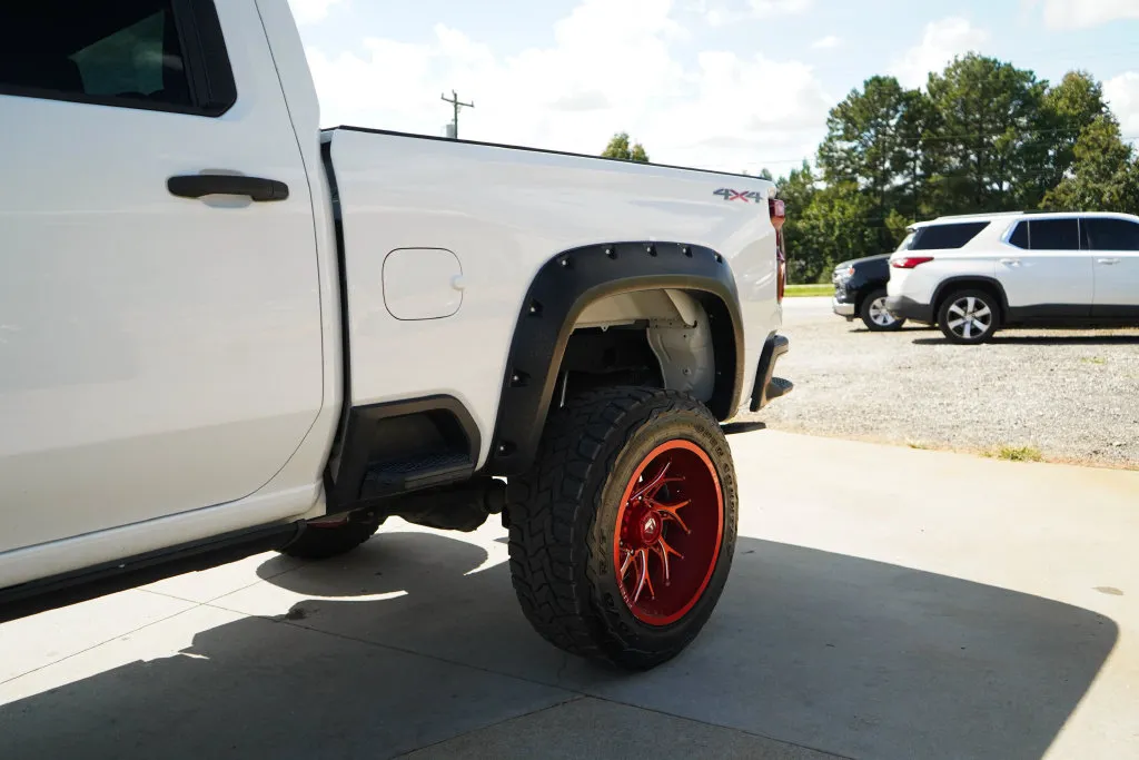 Chevrolet Silverado photo 22