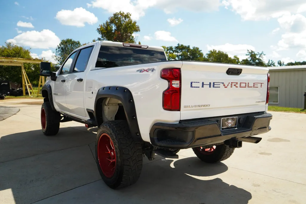 Chevrolet Silverado photo 4