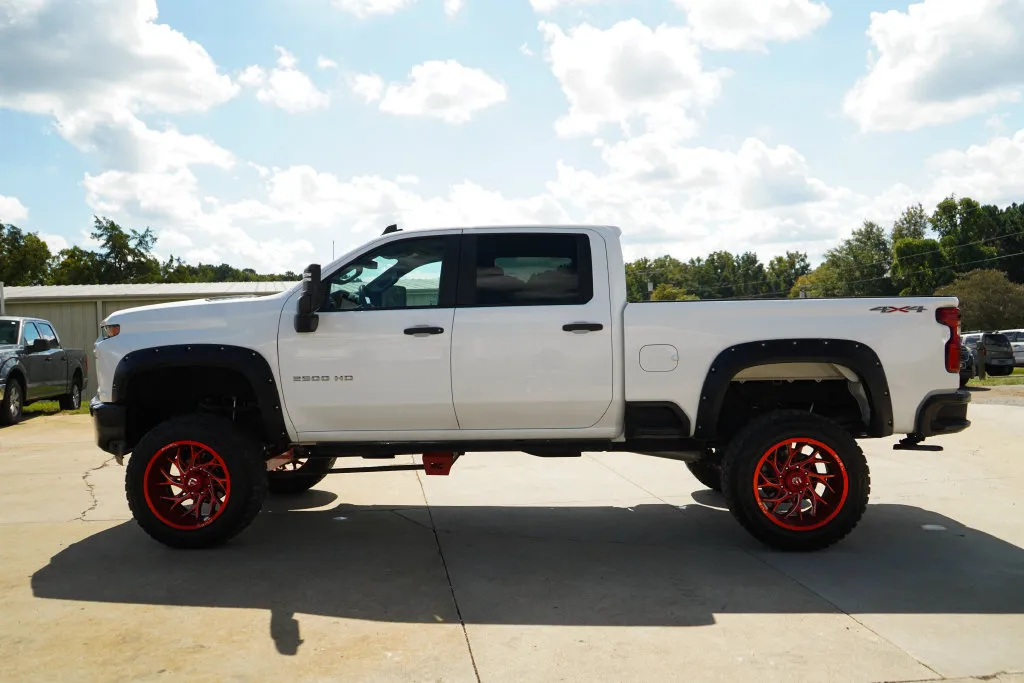 Chevrolet Silverado photo 24