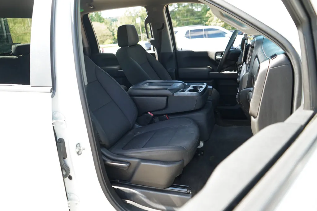 Chevrolet Silverado photo 13