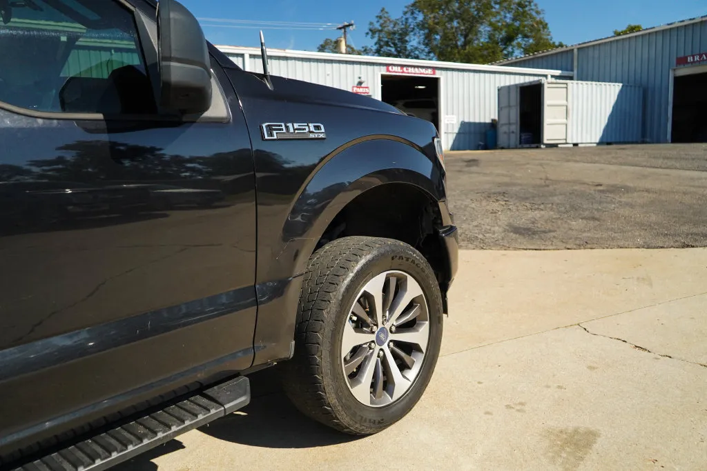 Ford F-150 photo 19