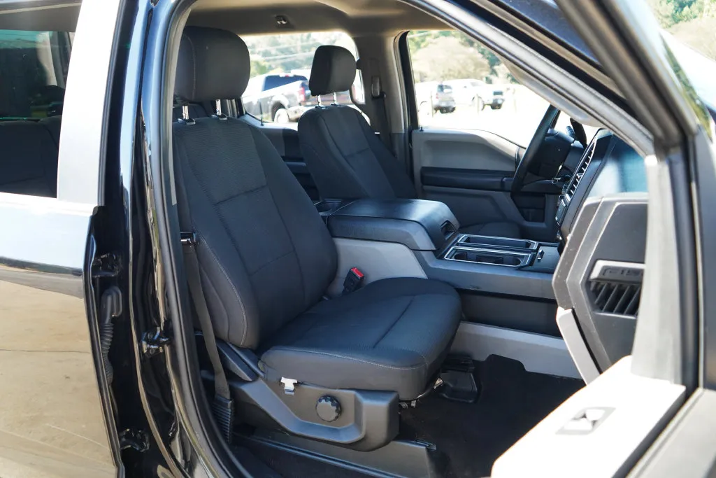 Ford F-150 photo 13