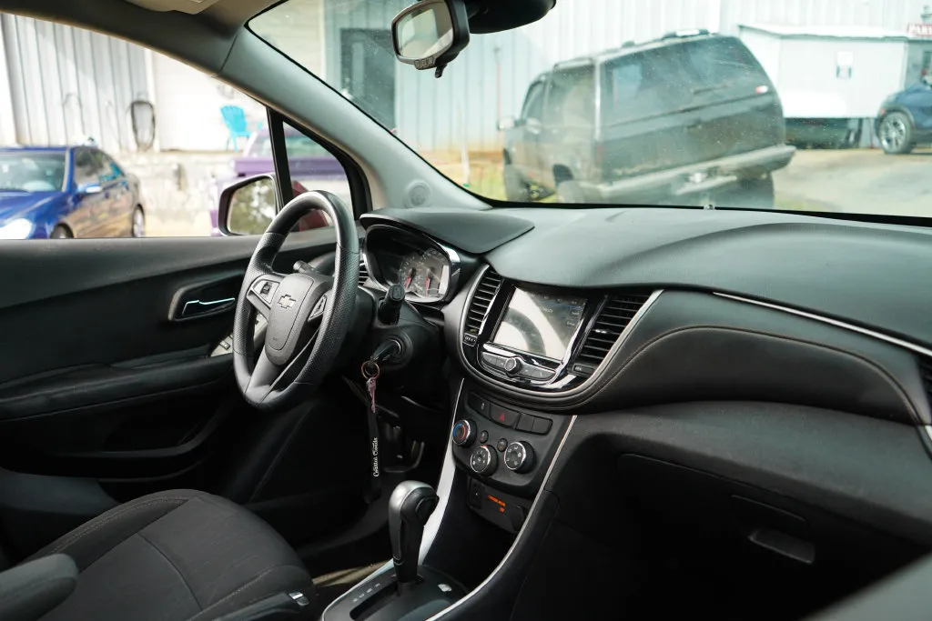 Chevrolet Trax photo 13