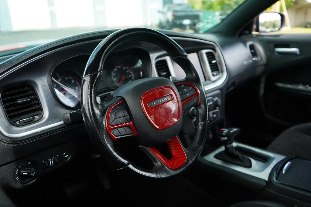 Dodge Charger photo 6