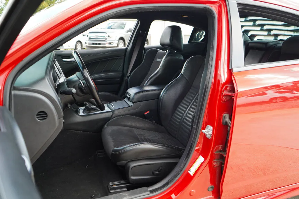 Dodge Charger photo 7