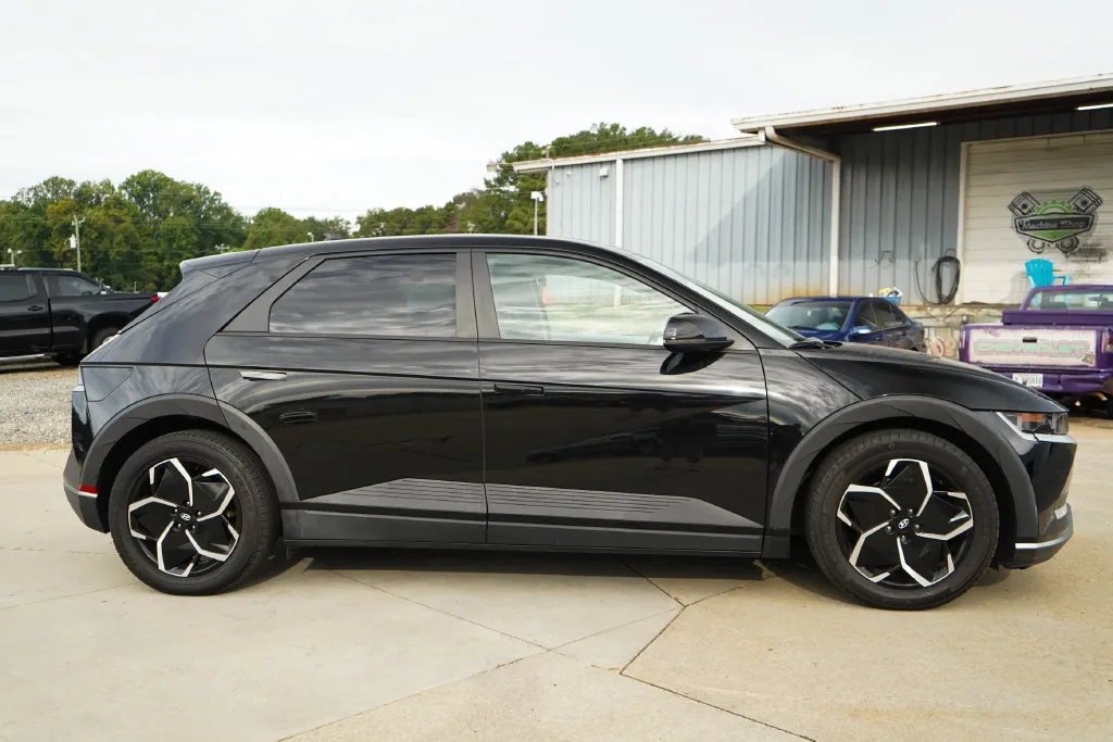 Hyundai Ioniq 5 photo 3