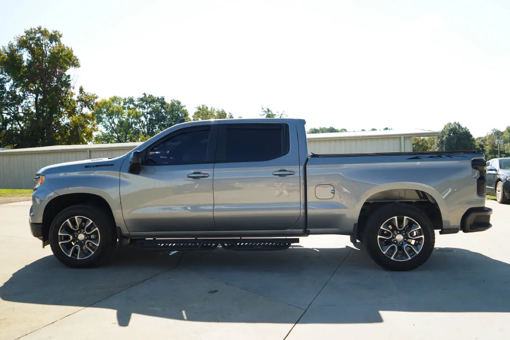 Chevrolet Silverado photo 24