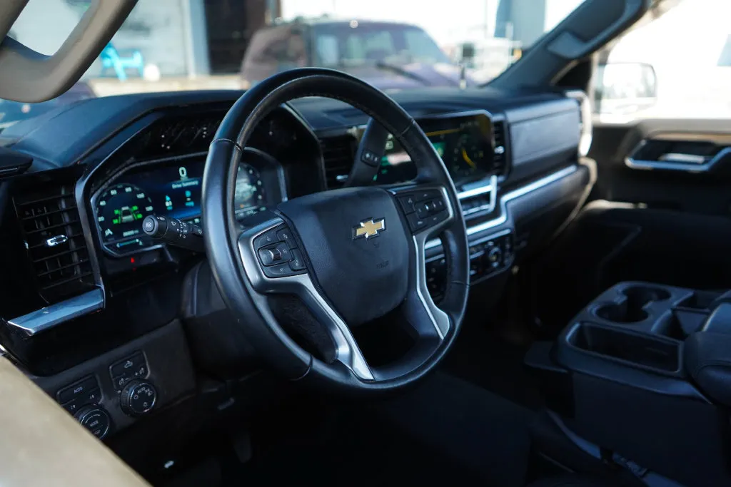 Chevrolet Silverado photo 6