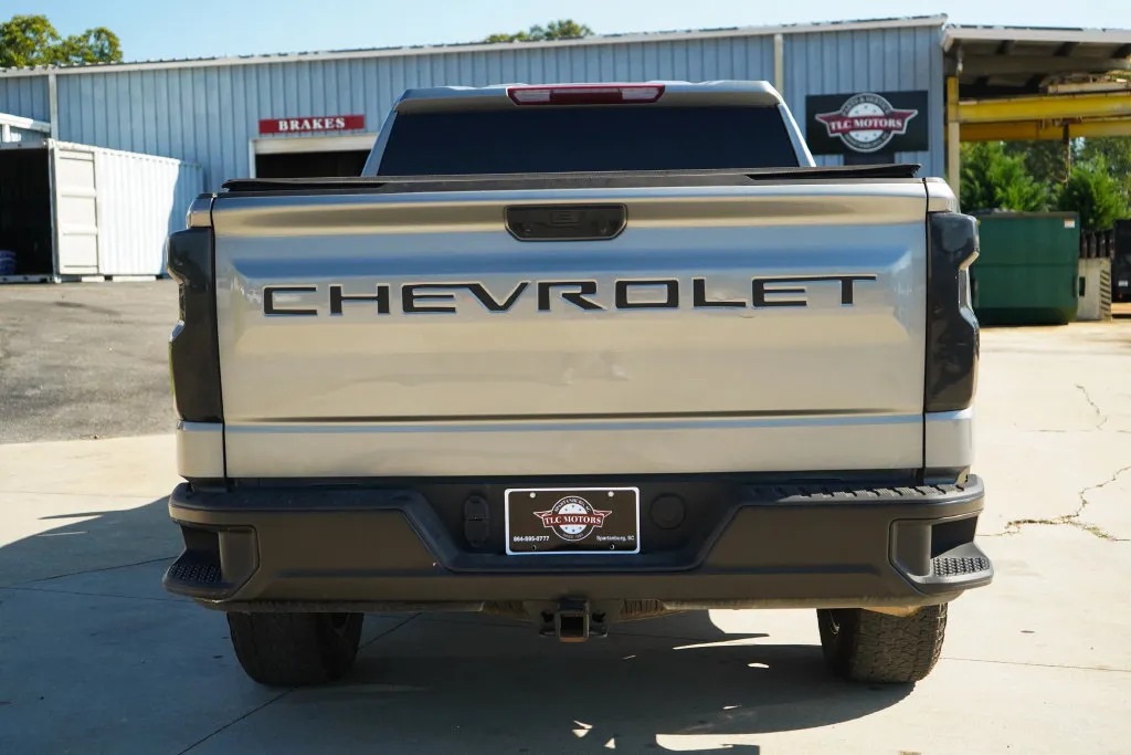 Chevrolet Silverado photo 20