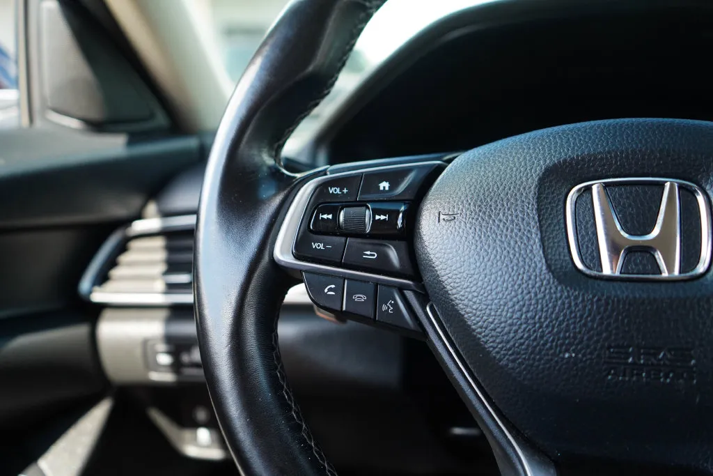 Honda Accord photo 28