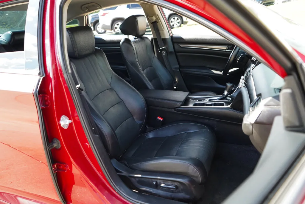 Honda Accord photo 13