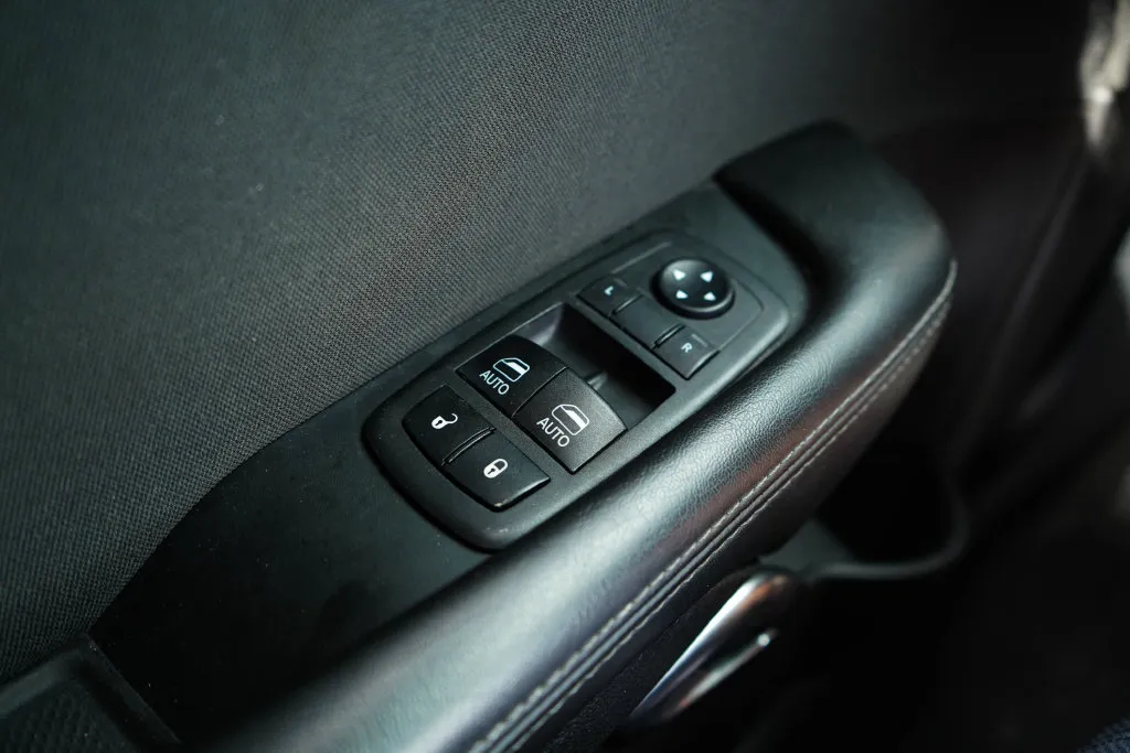 Dodge Challenger photo 29