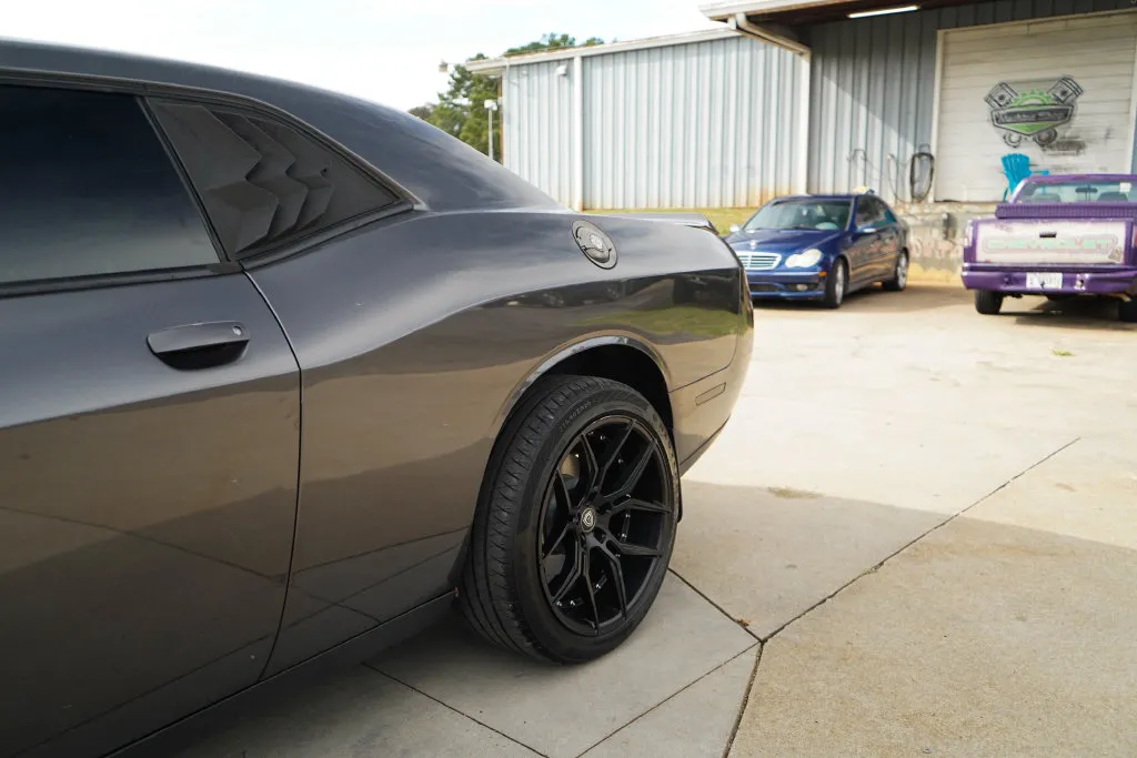 Dodge Challenger photo 21