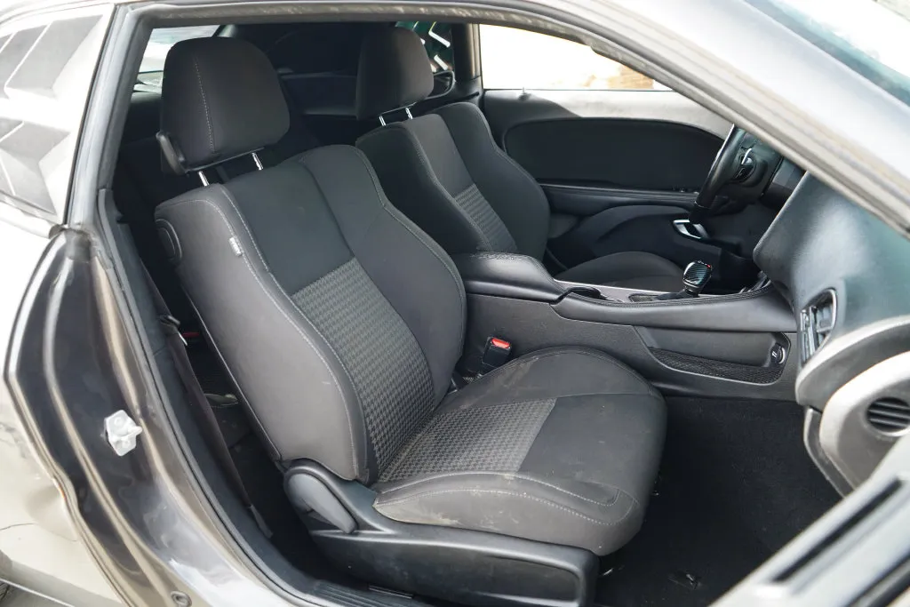 Dodge Challenger photo 14