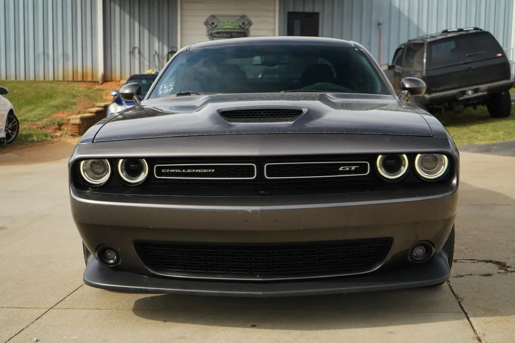 Dodge Challenger photo 16