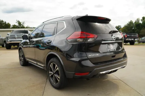 More photos of 2018 Nissan Rogue SL at TLC Motors, SC