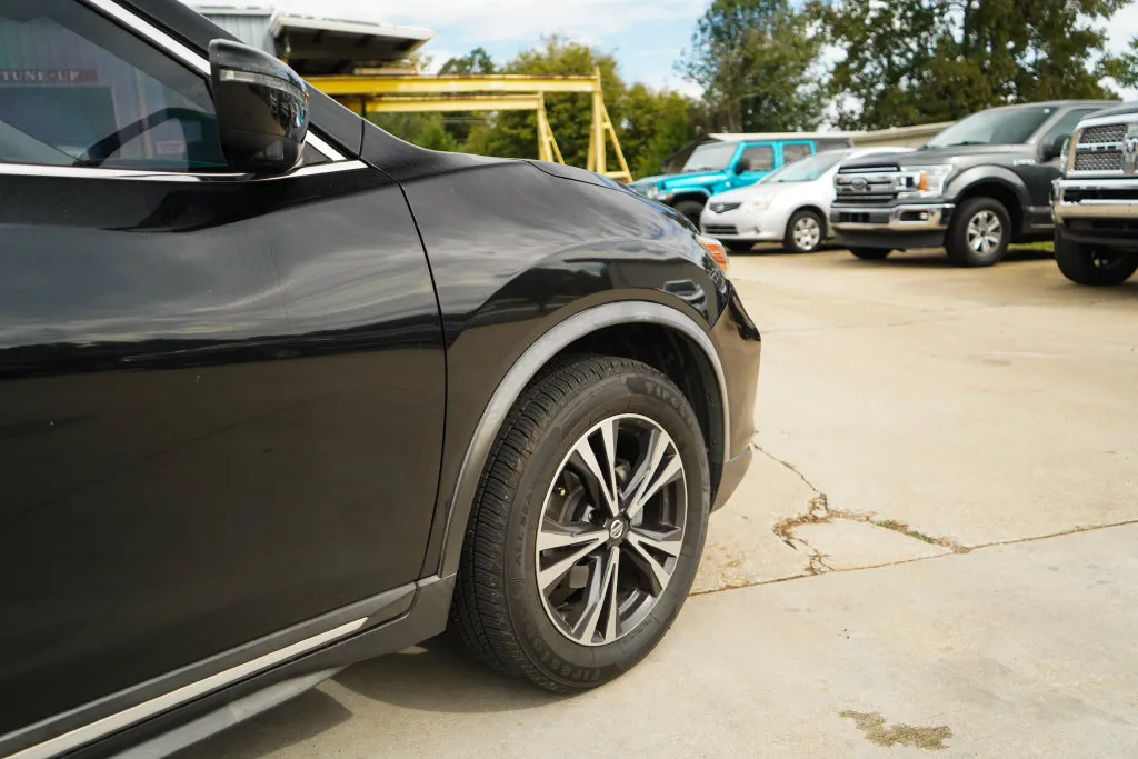 Nissan Rogue photo 18