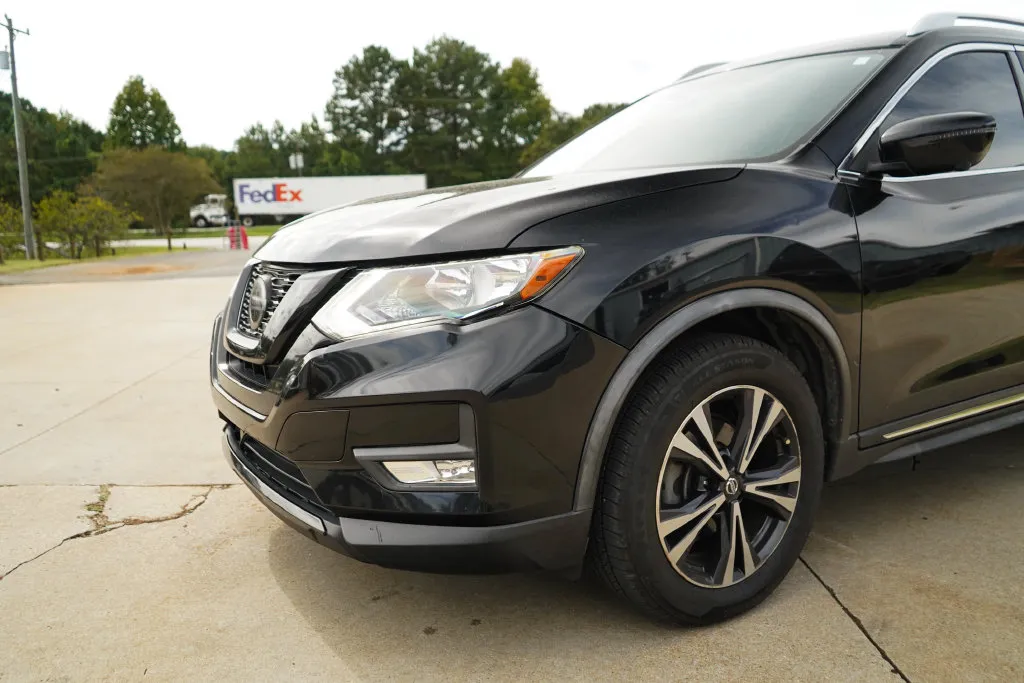 Nissan Rogue photo 17