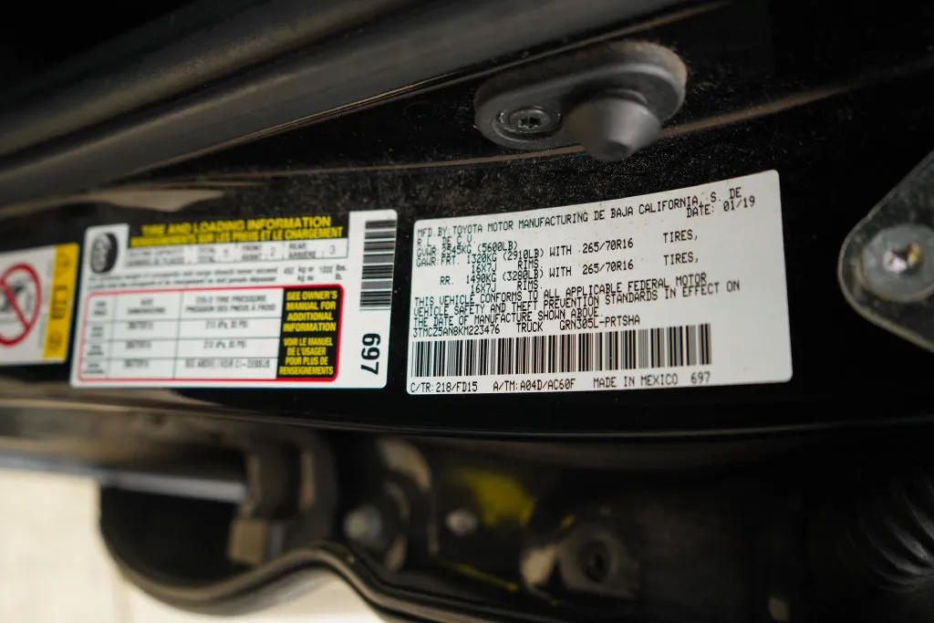 Toyota Tacoma photo 39
