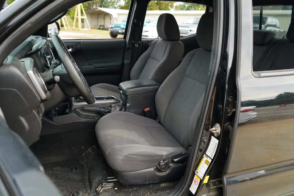 Toyota Tacoma photo 7