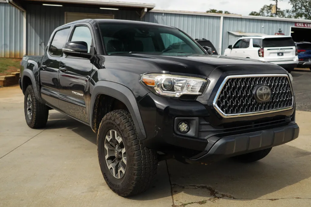 Toyota Tacoma photo 36