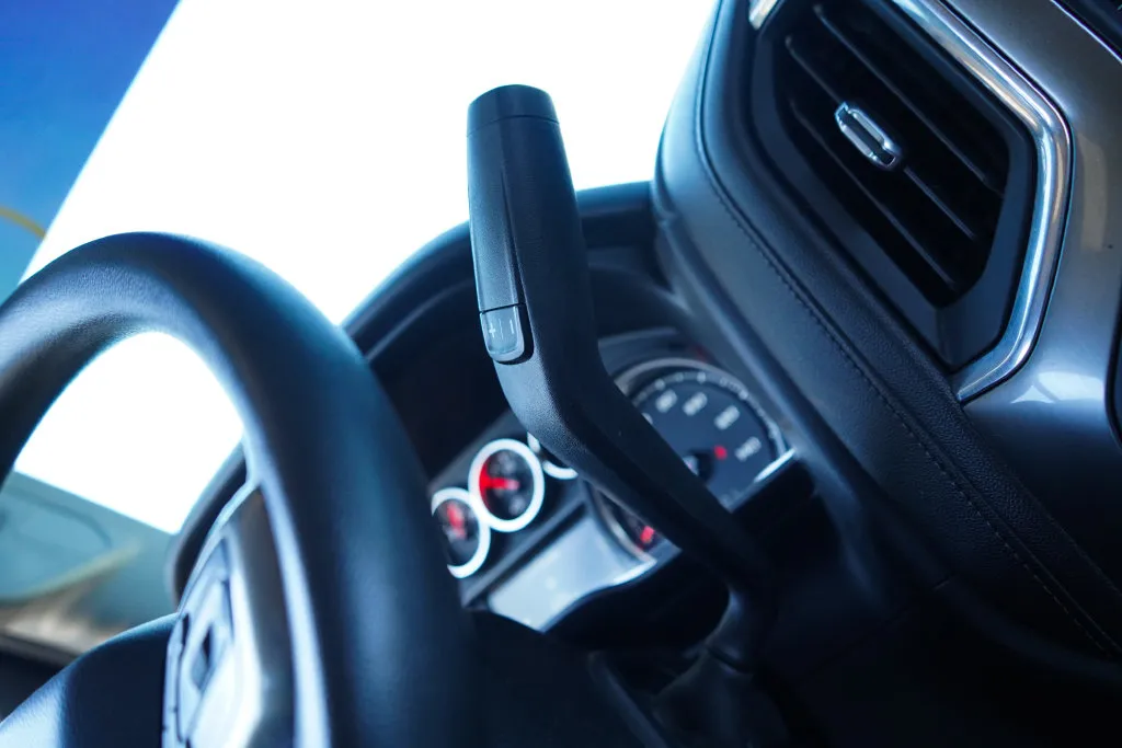 Chevrolet Silverado photo 34
