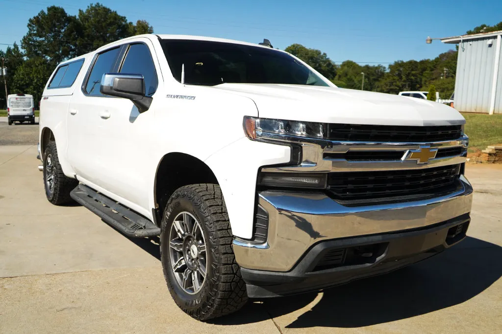 Chevrolet Silverado photo 35
