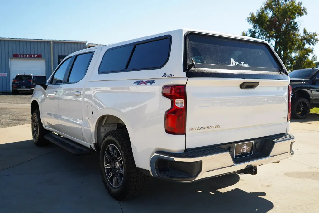 Chevrolet Silverado photo 4