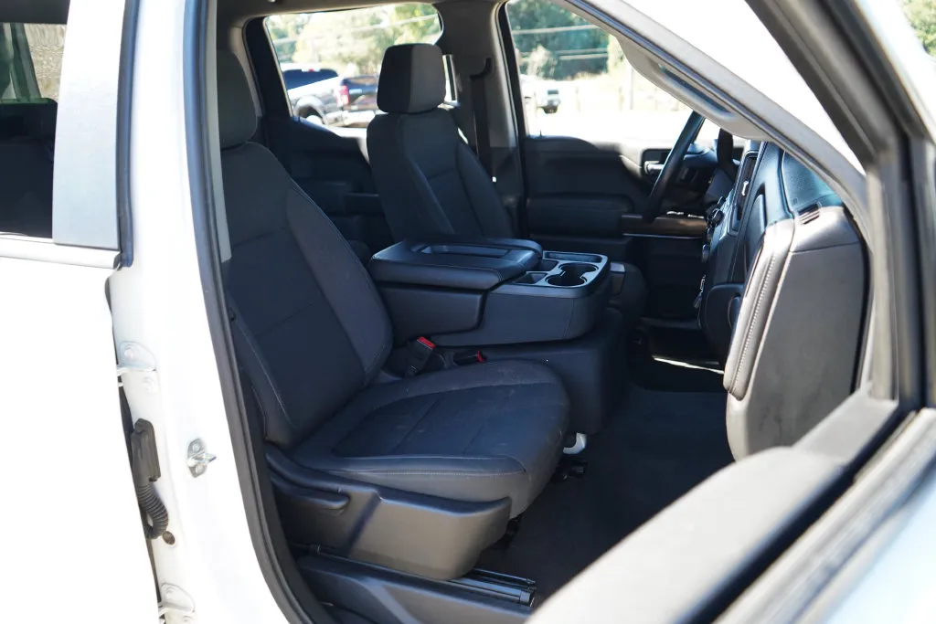 Chevrolet Silverado photo 13