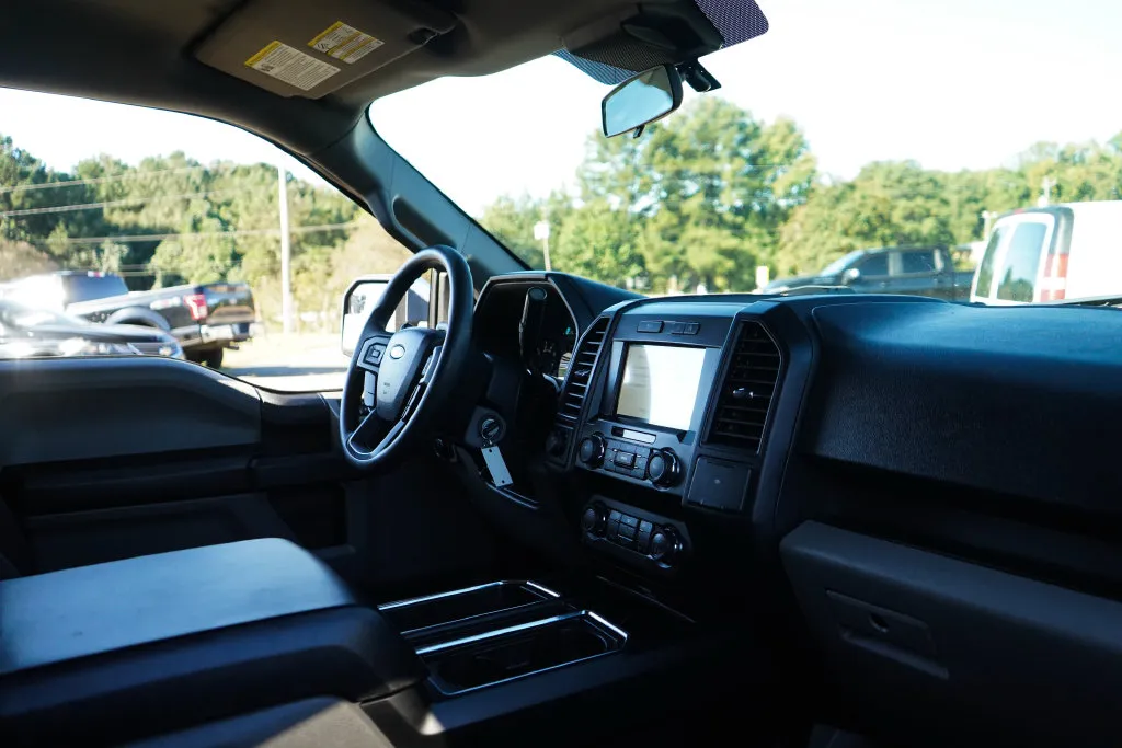 Ford F-150 photo 14