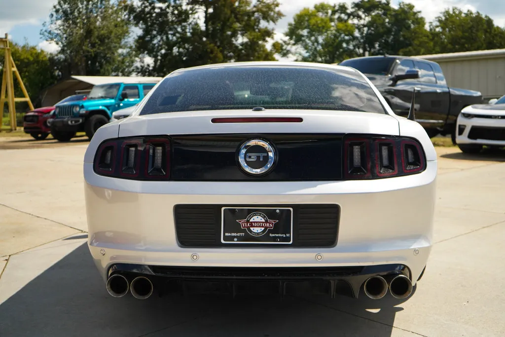 Ford Mustang photo 18