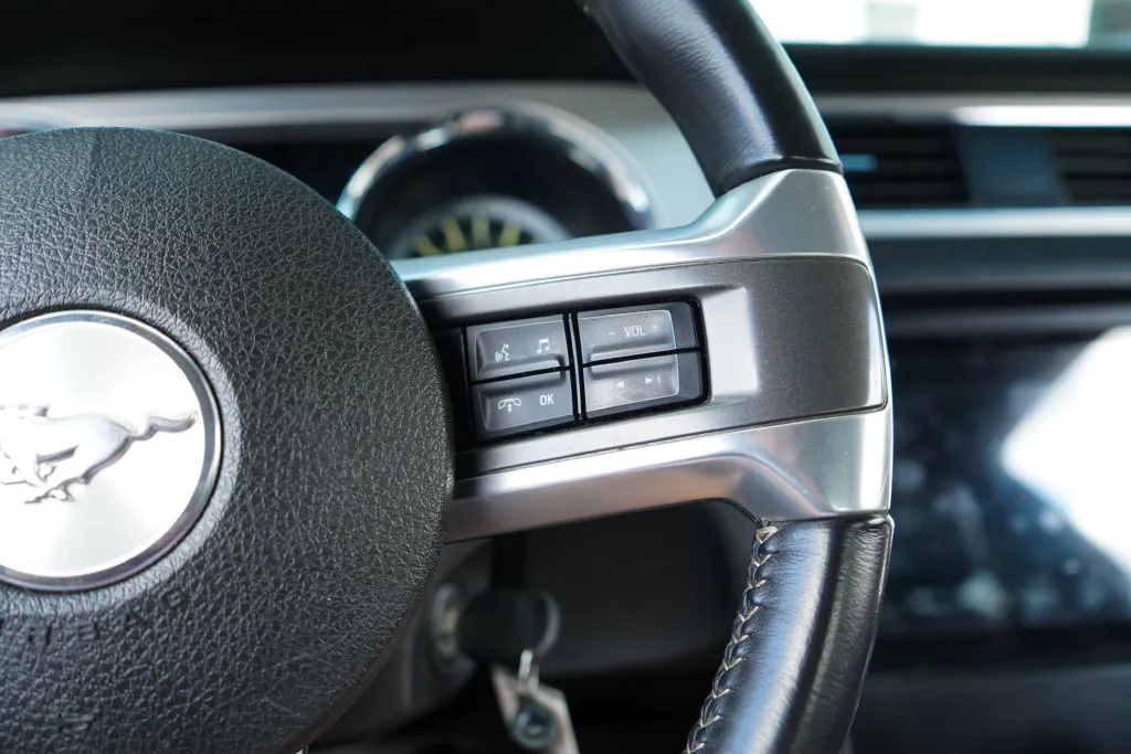 Ford Mustang photo 26