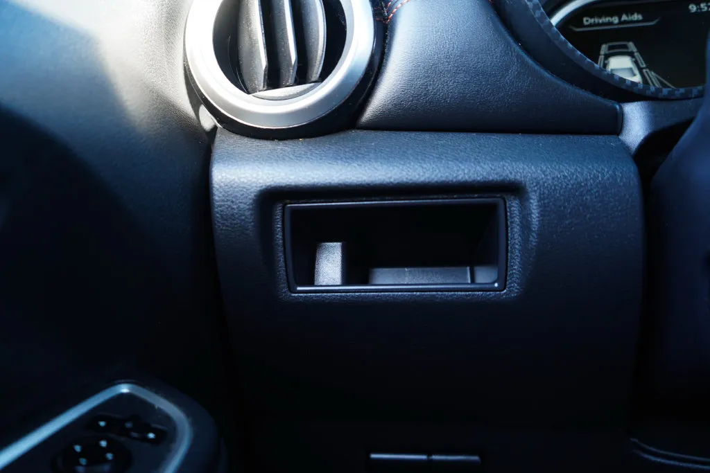 Nissan Versa photo 30