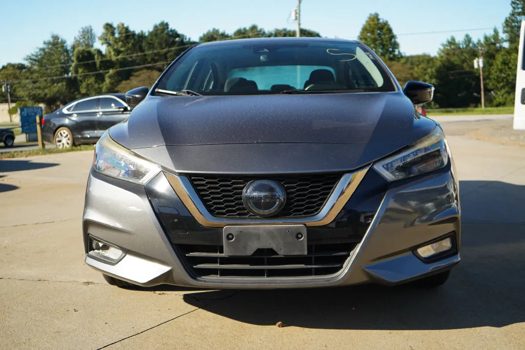 Nissan Versa photo 16