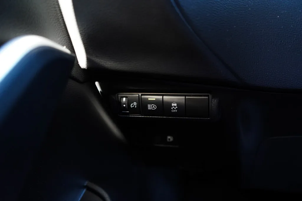 Toyota Corolla Cross photo 31