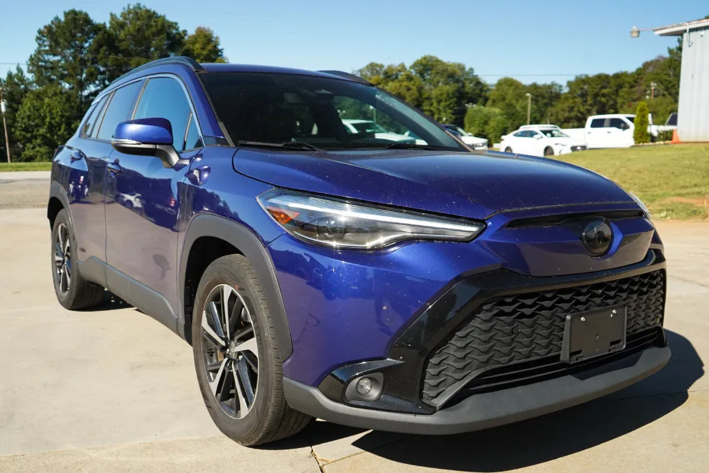 Toyota Corolla Cross photo 36