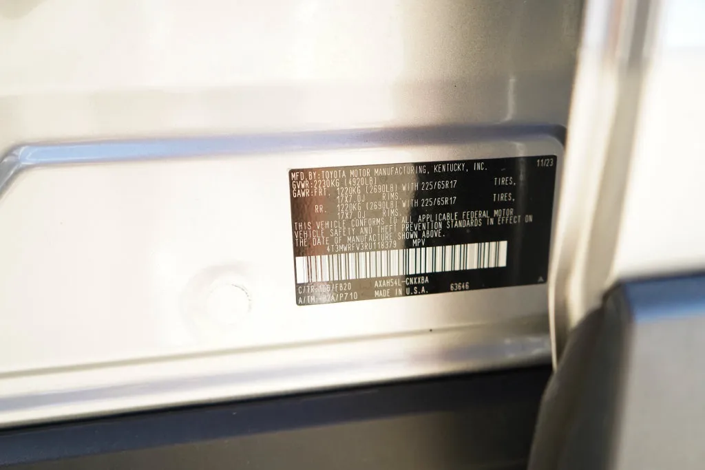 Toyota RAV4 photo 38