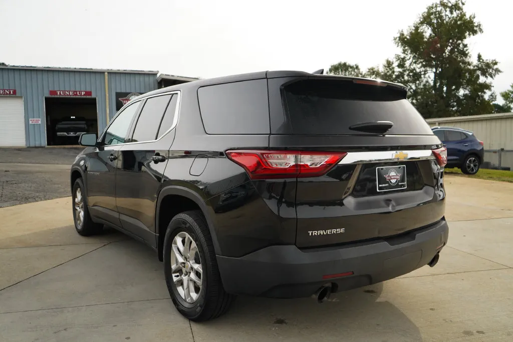 Chevrolet Traverse photo 4