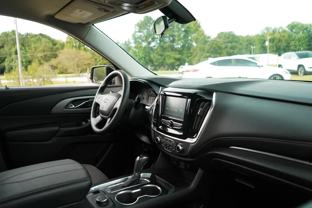 Chevrolet Traverse photo 14
